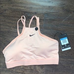 NWT Nike sports bra